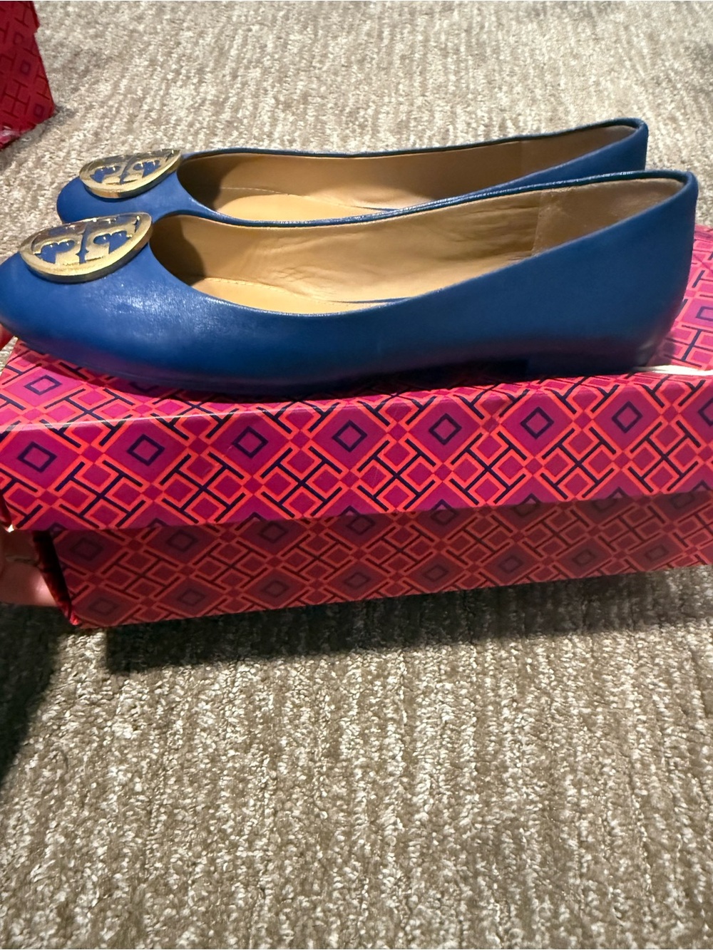 Tory Burch Women’s Blue Leather Logo Ballet Flats - Picture 3 of 6